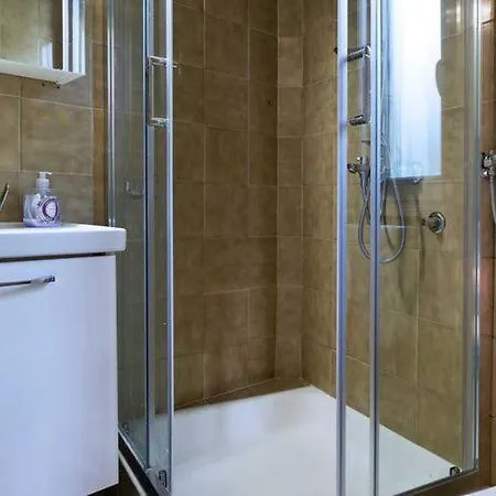 شقة Niki - One-bedroom With Balcony A2 1 *