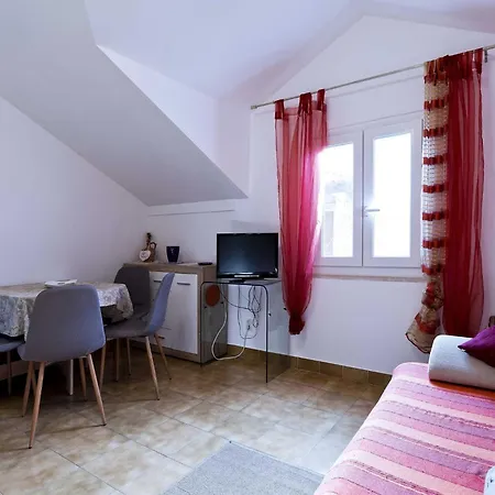 Niki - One-bedroom With Balcony A2 1 Апартаменты *