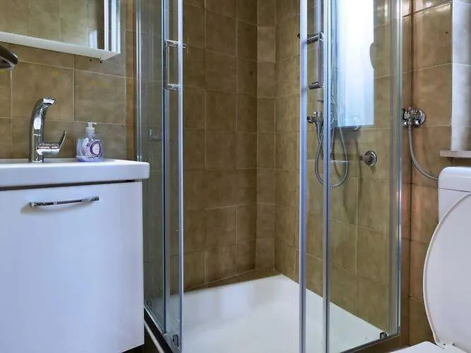 شقة Niki - One-bedroom With Balcony A2 1 *